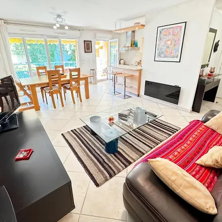 Appartement Magic Pool View, Rickeys Roquebrune-Cap-Martin